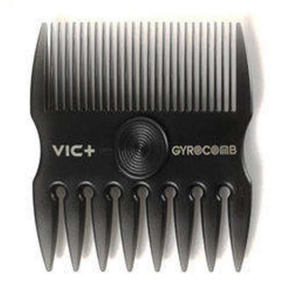 morocutti-pettine-pompadour-gyro- Pettine nero con denti appuntiti, impugnatura rigata grigio-bianca, marchio GYRO visibile
